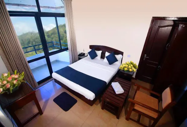 best munnar group tour packages