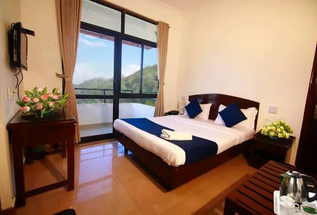 best munnar group tour packages