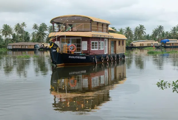 Best Alleppey House Boat Deals